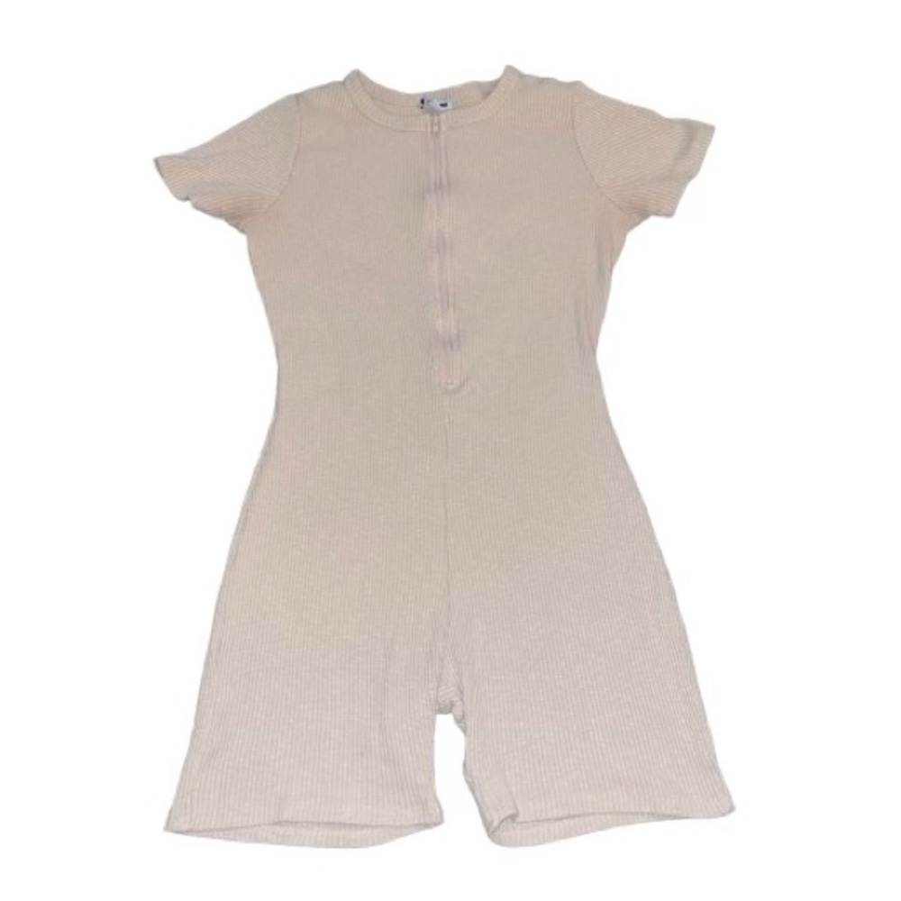 Woman’s romper size large by fashion nova